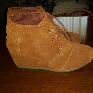 TOMS booties